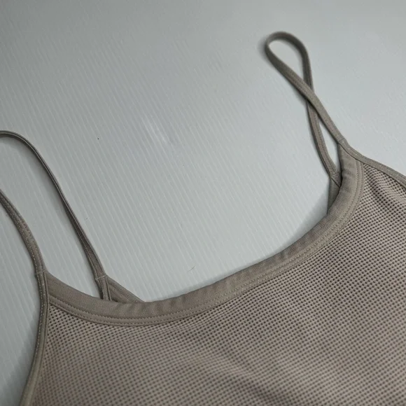 Vuori Cropped Tank Top Built In Bra Beige Size S - Picture 6 of 7